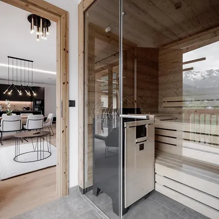Leni Mountain Aparthotel *