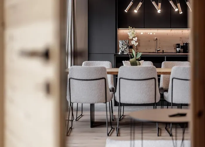 Leni Mountain Aparthotel