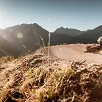 Appart hôtel Leni Mountain 4*