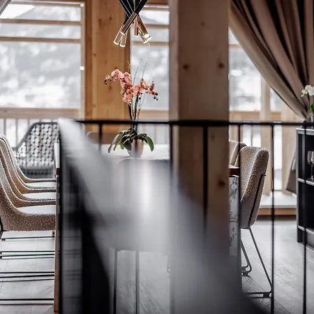 Ξενοδοχείο με διαμερίσματα Leni Mountain