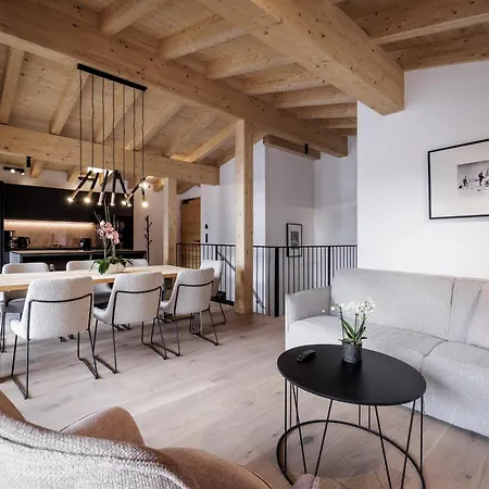 Ξενοδοχείο με διαμερίσματα Leni Mountain 4*