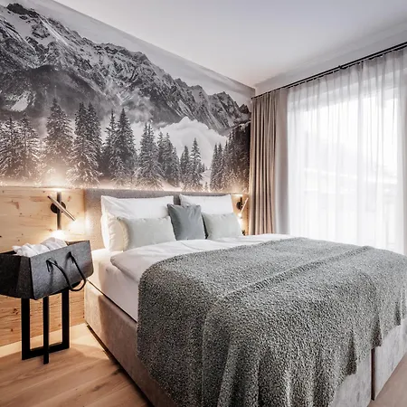 Leni Mountain 4*