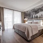 Leni Mountain 公寓式酒店