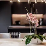 Leni Mountain 公寓式酒店