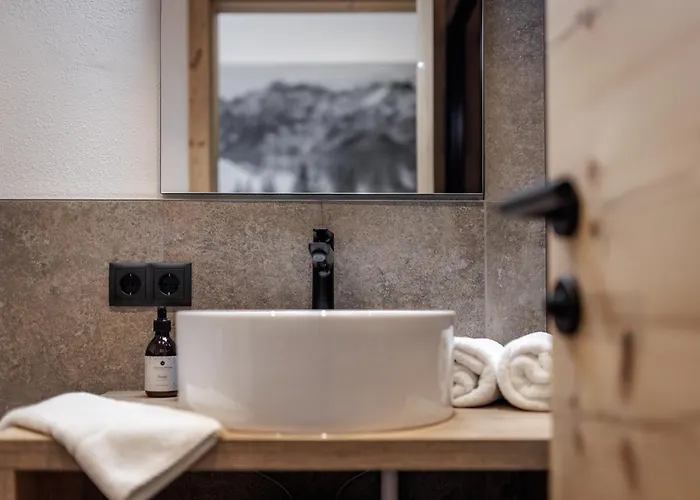 Leni Mountain מלון דירות 4*